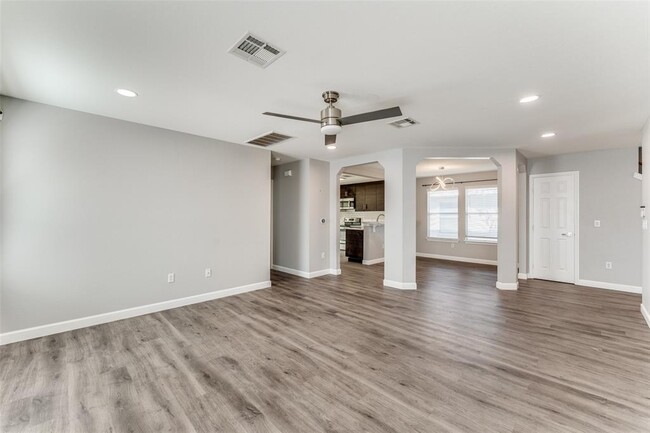 Building Photo - 1408 Poppy Seed Ln