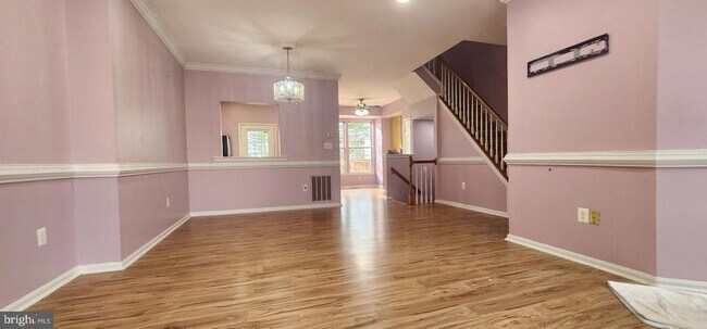 Building Photo - 3001 Cahill Ln