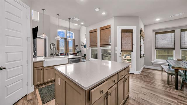 Building Photo - 2357 Longspur Dr