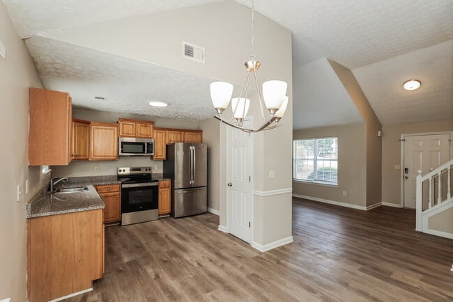 Building Photo - 4405 Gladewood Run