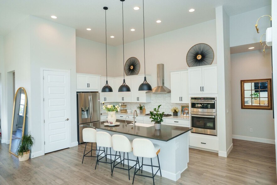 Building Photo - 3208 Carabiner St