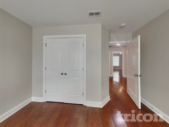 Building Photo - 448 Big Willow Way