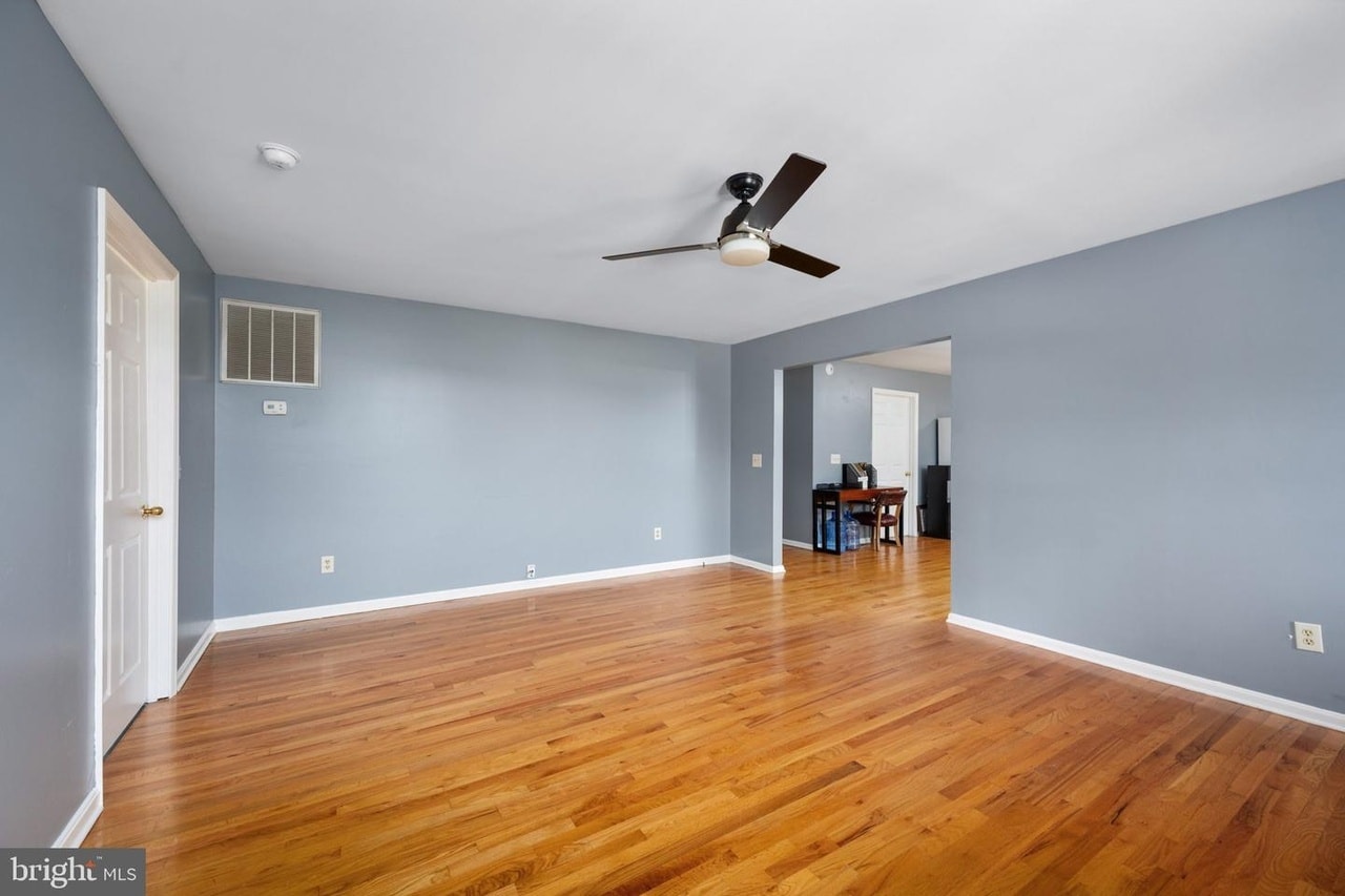 Living Room - 57 Ringgold Rd