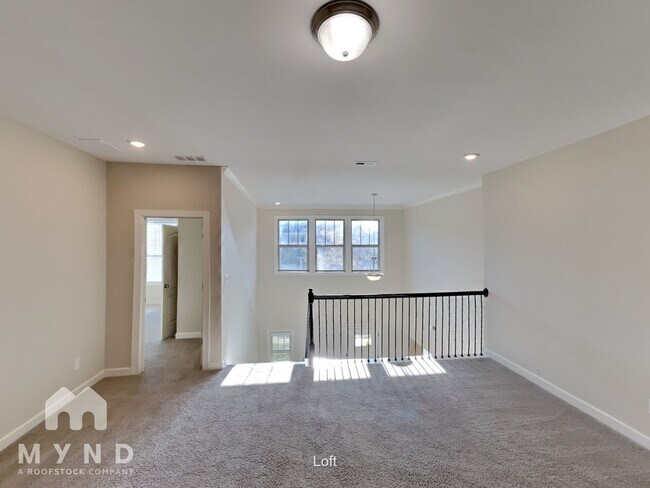 Building Photo - 1019 Willowcroft Dr