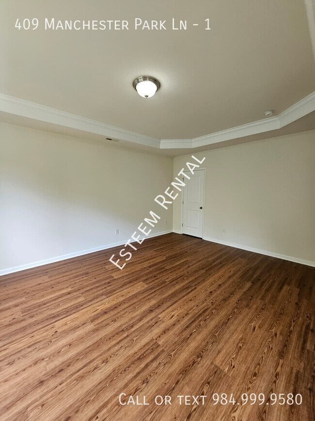 Building Photo - 409 Manchester Park Ln