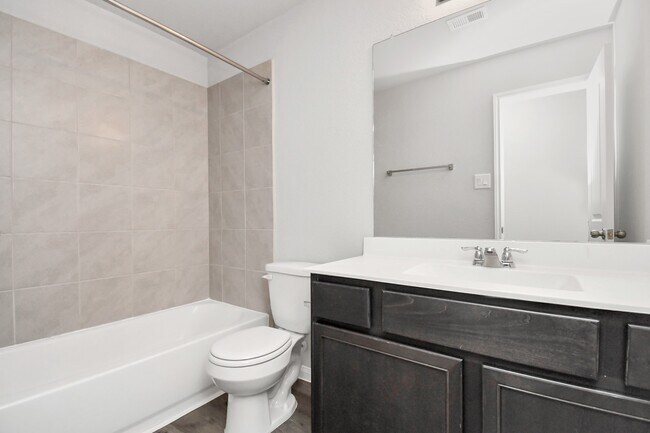 Building Photo - 3206 Alberelli Dr