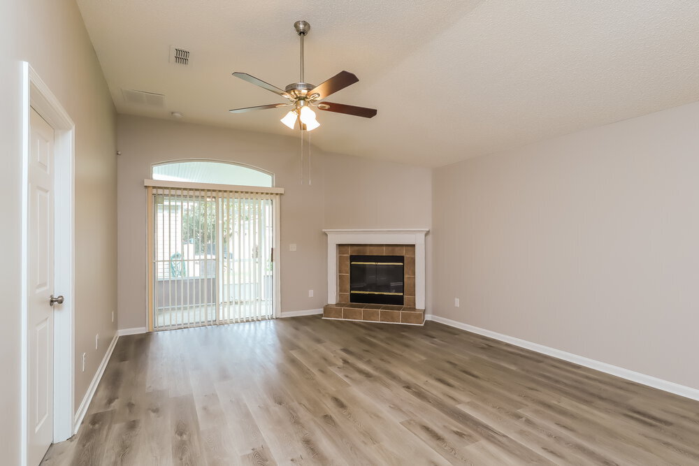 Building Photo - 2978 Centerwood Dr N