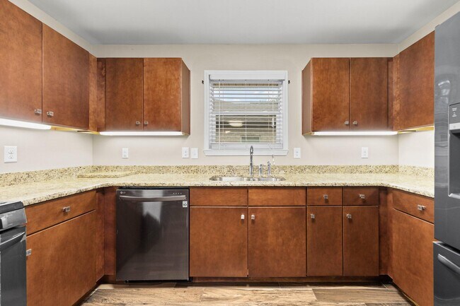 Building Photo - 1598 26th St