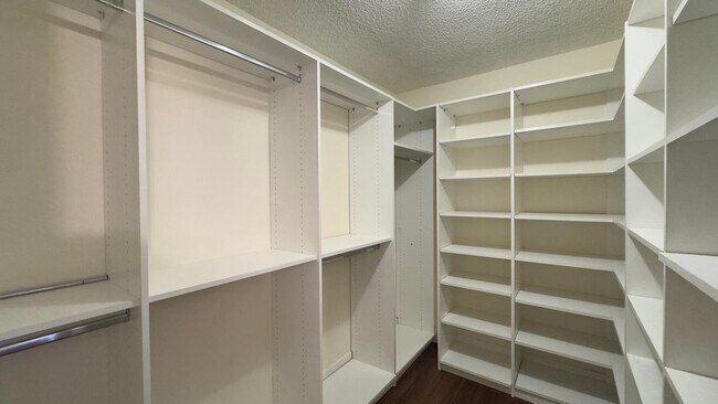 Building Photo - 5100 N Ocean Blvd