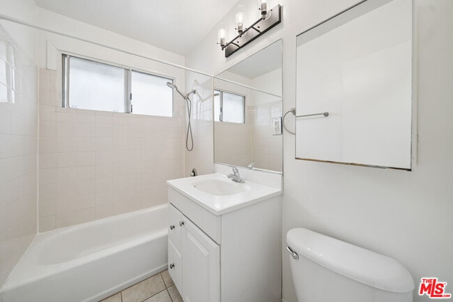 Building Photo - 1051 S Holt Ave