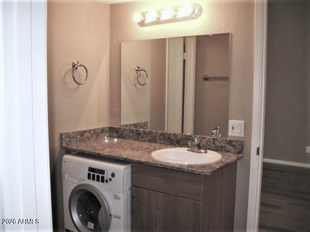 Building Photo - 7350 N Vía Paseo Del Sur