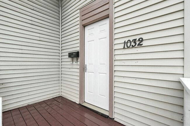 Building Photo - 1032 E 17th Ave