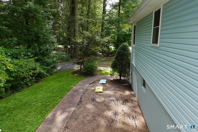 Building Photo - 277 Drummond Rd
