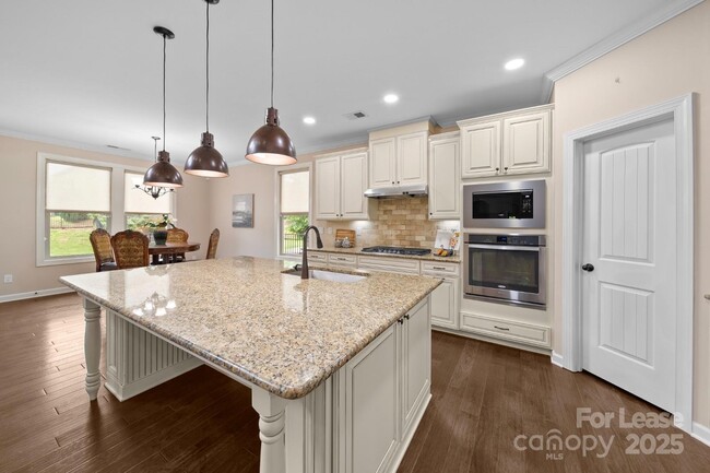Building Photo - 1190 Arges River Dr