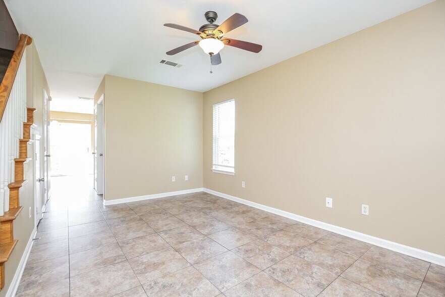 Building Photo - 4080 Nir Shreibman Blvd