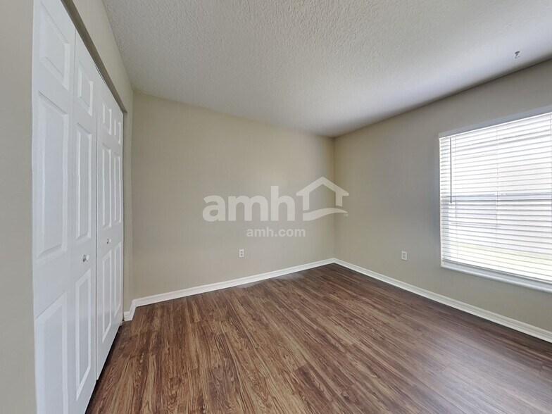 Building Photo - 27501 Sky Lake Cir