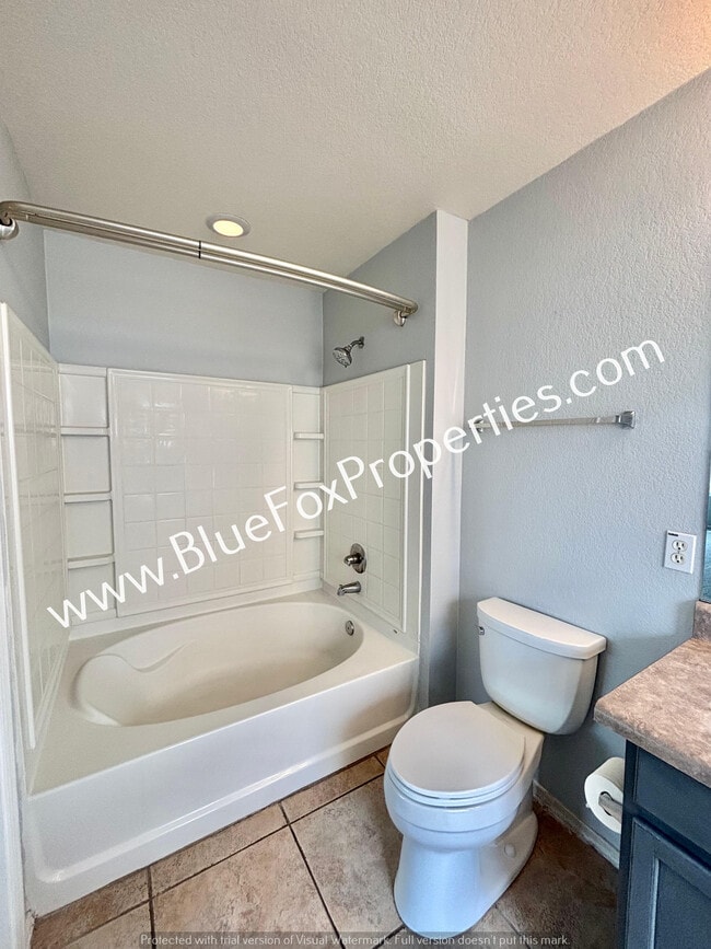 Building Photo - 13724 E Oxmoor Valley Dr