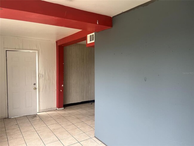 Building Photo - 124 Daytona Ave