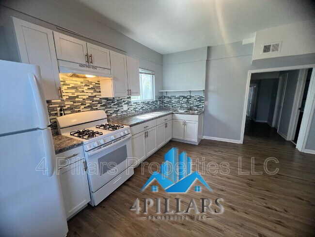 Building Photo - 155 142nd St