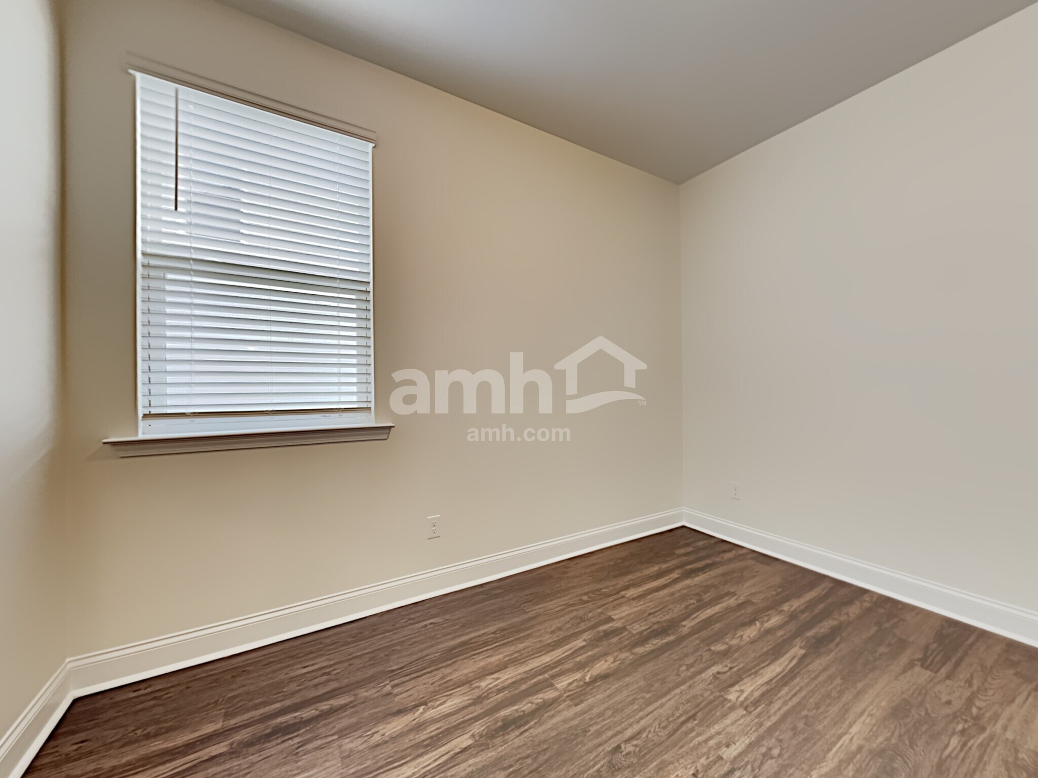 Building Photo - 406 Ronter Ct