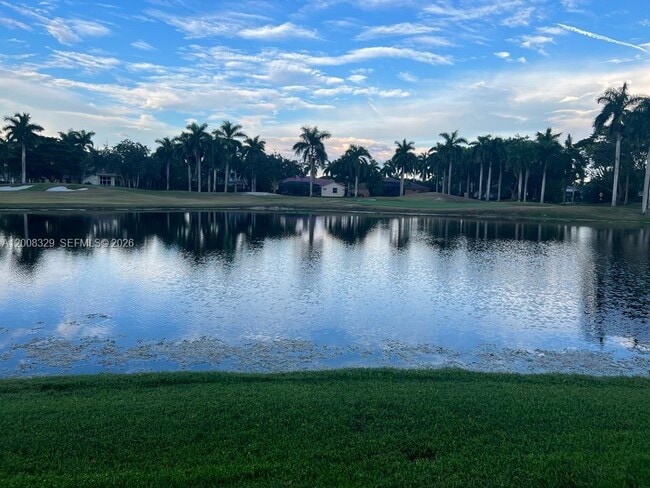 Building Photo - 2534 Poinciana Dr