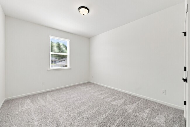 Building Photo - 1513 Underbrush Dr