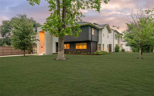 Building Photo - 9831 Lakemont Dr