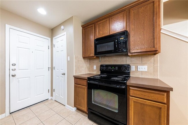 Building Photo - 438 Blackman Tr