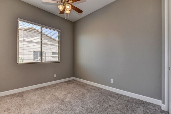Building Photo - Beautiful large 3x2 home in Granite Dells Estates - Dog friendly
