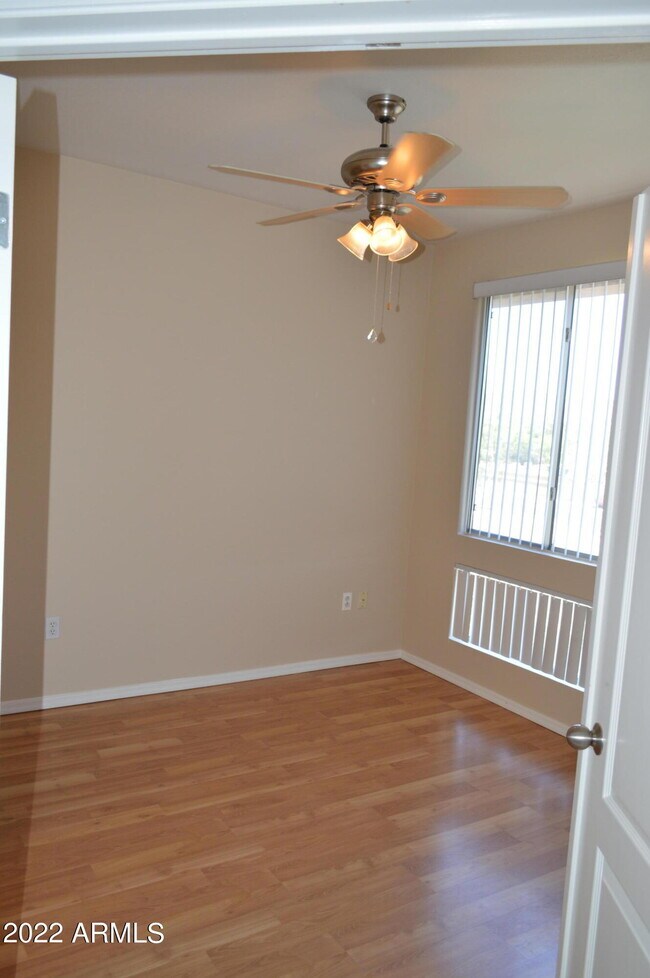 Building Photo - 1701 E Colter St