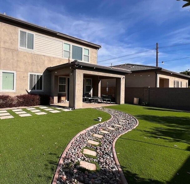 Building Photo - 7031 W Knox Rd