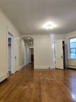 Building Photo - 785 Washington St