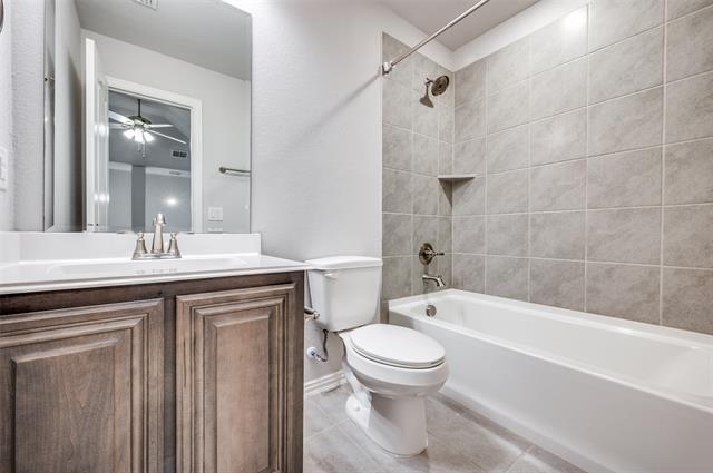 Building Photo - 1201 Timber Grove Terrace