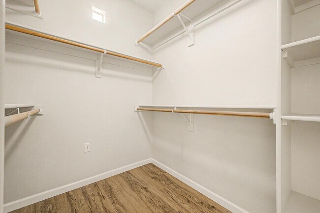 Building Photo - 3221 N 37th St