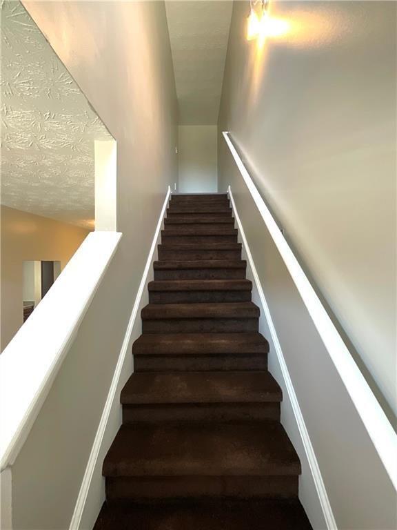 Building Photo - 6303 Ellenwood Dr