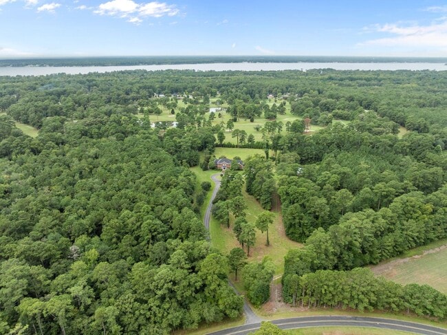 Building Photo - 450 Cox Rd