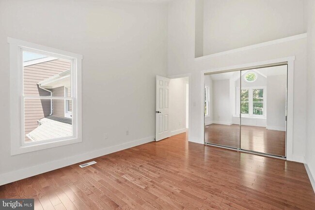 Building Photo - 2734 Gingerview Ln