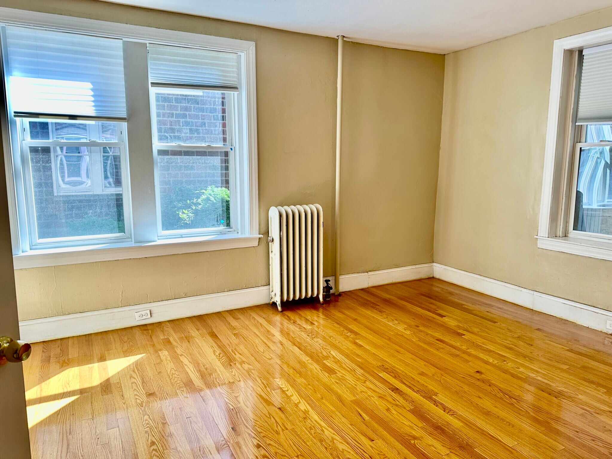 Building Photo - 328 St Paul St