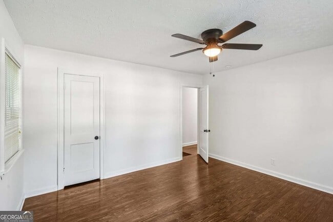 Building Photo - 125 Chappell Rd SW