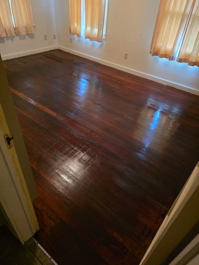 Building Photo - 3 Bedrooms 2 baths Beach House in the City of Imperial Beach!!!!!!