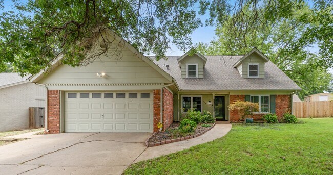 Primary Photo - 8116 South Florence Pl E