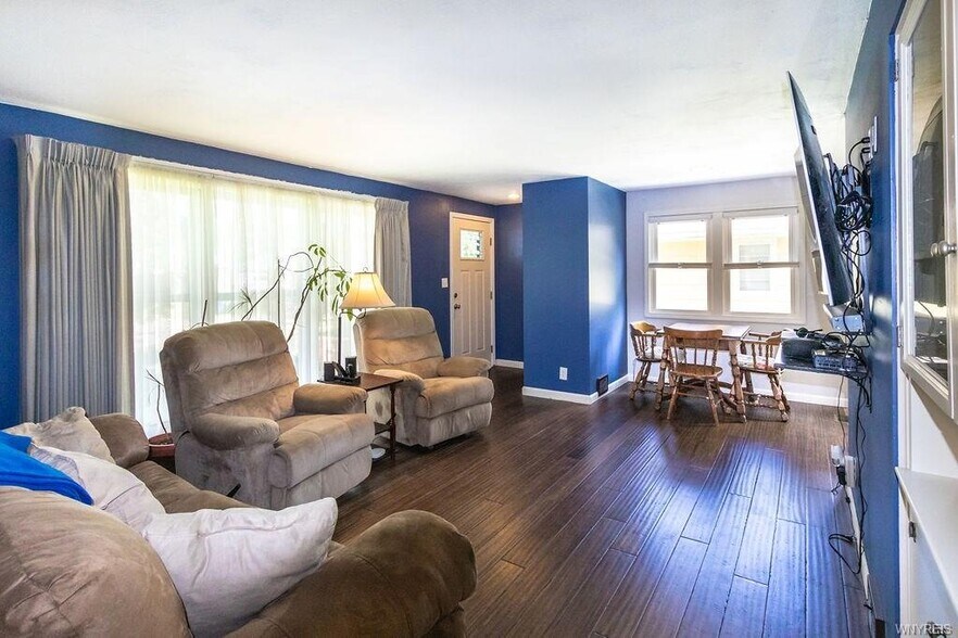 Building Photo - 103 Mapleview Dr