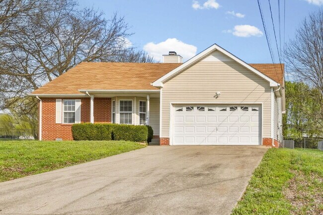 Building Photo - Charming 3-Bedroom Home with 2 Full Baths Ranch, Fenced in backyard with Storage Shed - Your Perf...