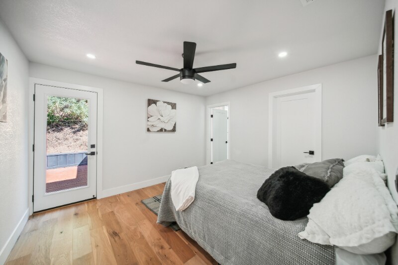 Building Photo - 610 Nestora Ave