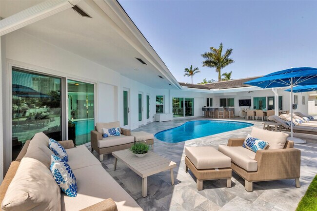 Building Photo - 3108 NE 42nd Ct