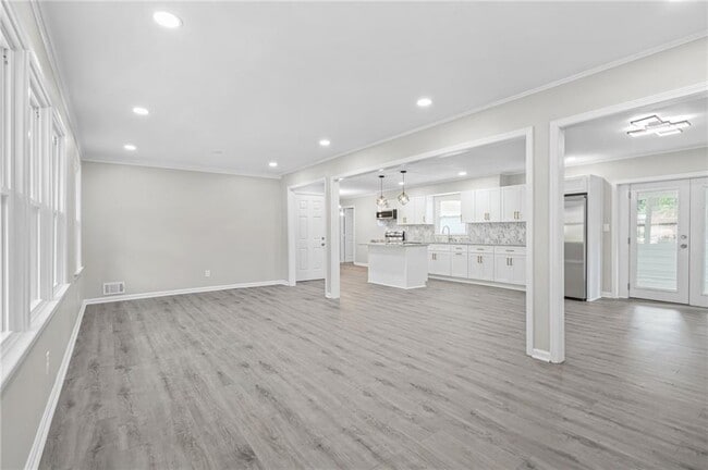 Building Photo - 4188 Fontana Ct