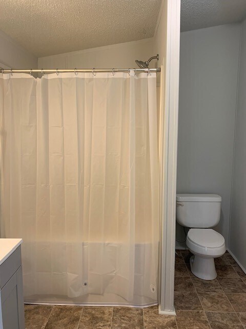 Building Photo - 4127 S Post Rd