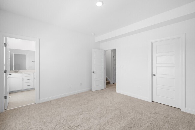 Building Photo - 2910 Kempthorne Rd