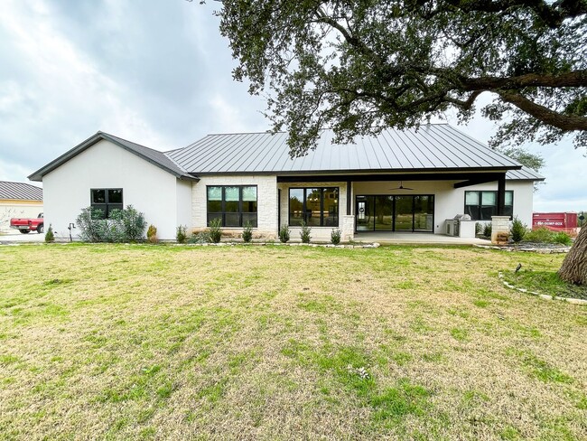 Building Photo - Copper Ridge Subdivision in New Braunfels