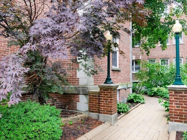 Building Photo - 21 Chauncy St